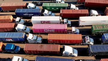 Perdagangan Global Bertahan di Tengah Gempuran Perang-Tarif Trump