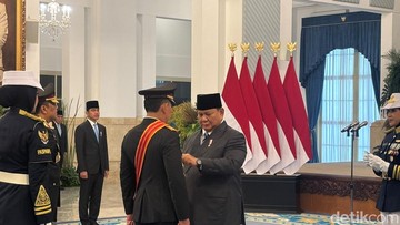 Prabowo Anugerahi Jenderal Listyo Sigit Prabowo Bintang Mahaputera Adipurna