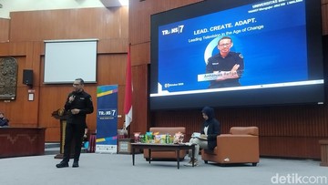 TRANS7 Mengajar XIV di UB Bekali 250 Mahasiswa Hadapi Tantangan Era AI