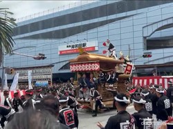 300 Tahun Bertahan, Festival Jepang Ini Punya Atraksi Danjiri Ngebut di Jalanan