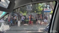Turis Rusia Berburu Uang Tunai, Ramai-ramai Antre ATM