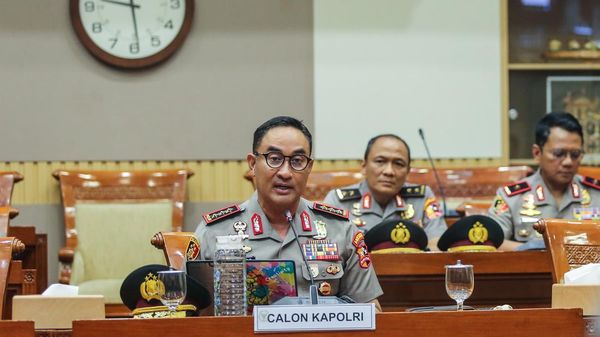 Momen Suyudi Ario Seto Jalani Uji Kelayakan Calon Kapolri di DPR