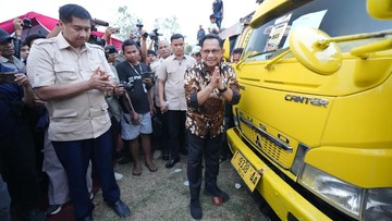 Mendagri Lepas 125 Truk Pengangkut Genteng Dukung Program Gentengnisasi