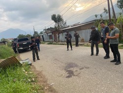 Polisi di Dogiyai Papua Tengah Dikeroyok 4 OTK Pakai Samurai