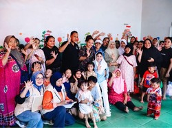 Bebizie Bagi 200 Paket Sembako untuk Korban Kebakaran Kampung Muka