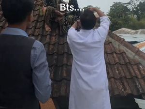 Viral Pengantin Jawa Rela Panjat Genteng Demi Foto Pernikahan Unik Estetis
