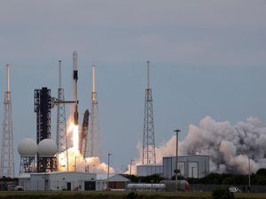 Crew-13 NASA Meluncur ke Stasiun Luar Angkasa Pakai Roket SpaceX