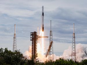 Video: SpaceX Luncurkan Misi Rahasia untuk Militer AS