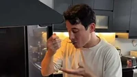 Disebut Suami Idaman, Nino Fernandez Jago Masak Nasi Goreng hingga Steak