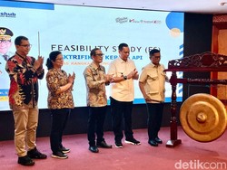 Gubernur Banten Dorong Percepatan KRL Green Line Diperpanjang Sampai Merak