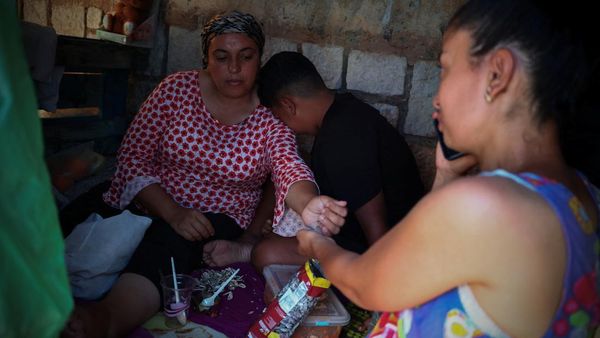 Hari-hari Migran di Hunian Darurat Ceuta