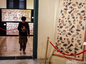 Jejak Keindahan Batik Jawa Tengah Hadir di Museum Tekstil Jakarta