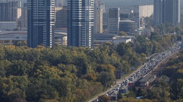 Drone Rusia Bikin Jembatan Utama Kyiv Ditutup, Lalu Lintas Kacau