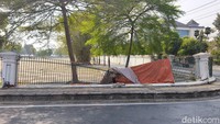Terungkap Penyebab Mobil Tubruk Pagar Pura Mangkunegaran hingga Roboh