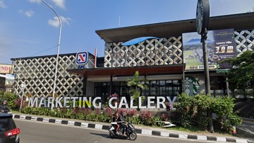 Nggak Cuma Baju, Motif Batik Juga Bisa Percantik Fasad Bangunan