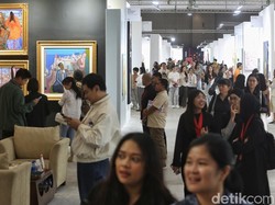 Video Angki Purbandono soal Karyanya di Art Jakarta: Terinspirasi Pesta Babi