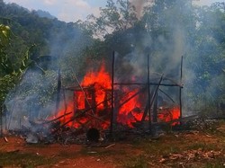 Pilu Rumah Pasutri Disabilitas di Mamasa Ludes Terbakar