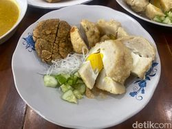 Nelly 10 Ulu: Kelezatan Pempek Kapal Selam hingga Pindang Patin Sejak 1995