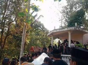 Detik-detik Ibu Ferdy Sambo Dimakamkan di Walenrang Luwu