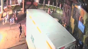 Kepergok, Maling Motor Pasuran Todongkan Senpi-Lempar Peledak ke Warga