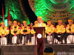 Kelakar Bahlil Usai Dicolek soal Logistik Golkar Bali untuk Pemilu 2029