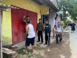 Bayi Laki-laki Terbungkus Handuk Ditemukan di Depan Rumah Banyuwangi