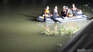 Pencarian Bocah Tenggelam di Banjir Kanal Barat Semarang Dilanjut Besok