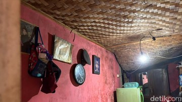 Plafon Nyaris Ambruk, Rumah Warga di Plered Bakal Dibedah