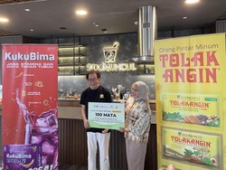 Sido Muncul Beri Bantuan 100 Pasien Operasi Katarak Gratis di Gorontalo