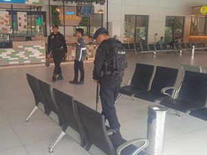 Brimob Sterilisasi Stasiun Whoosh Jelang Laga FIFA ASEAN Cup 2026 Besok