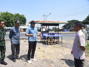 Bupati Sidoarjo Minta Persimpangan Depan Polsek Jabon Dilebarkan
