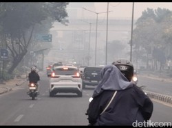 Kabut Asap di Palembang pada Sore Hari Semakin Pekat