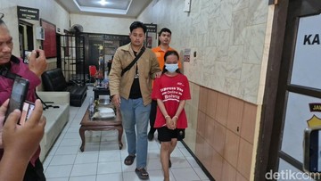 Tampang Pacar yang Habisi Anak Lurah di Gresik Saat Diamankan