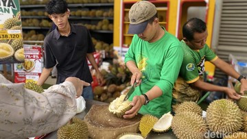 Serbu! Pesta Durian di TSM Cibubur, Rp395 Ribu Bisa Ambil Sepuasnya
