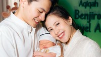 Foto Aqiqah Benjiro Putra Adhisty Zara-Tsaqib, Perdana Perlihatkan Wajah Anak