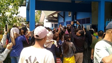 Resah, Warga Pemalang Geruduk SD Buntut Siswa Tewas Di-bully Kakak Kelas