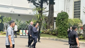 Erick Thohir dan Presiden FIFA Bertemu Prabowo Jelang Final ASEAN Cup