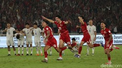 Video Momen Tengil Hubner Selebrasi-Senggol Pemain Timnas Thailand