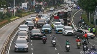 Video Jalan Sudirman-Thamrin Padat Jelang Aksi Massa di Jakarta