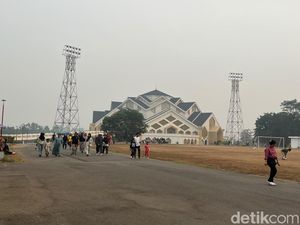 Warga Jambi Keluhkan Kabut Asap Pekat, Cemas Kesehatan Anak