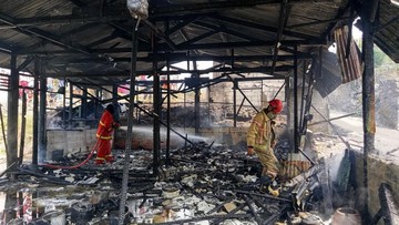 Diduga Korsleting, Rumah Warga Parakan Temanggung Ludes Terbakar