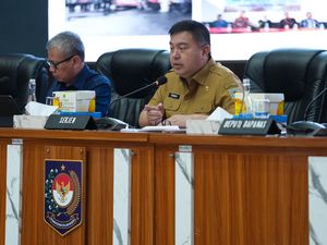 Sekjen Kemendagri Minta Pemda Perkuat Pengendalian Harga Pangan di Daerah