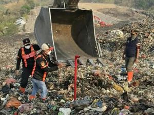 Sudah 6 Hari, Kebakaran TPA Jatibarang Semarang Belum Padam