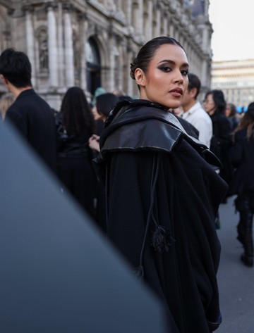 8 Potret Raisa di Paris Fashion Week, Duduk di Front Row Bareng Davikah