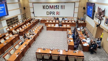 Komisi III DPR Lanjut Rapat RUU Perampasan Aset Bareng Akademisi UGM-Unair