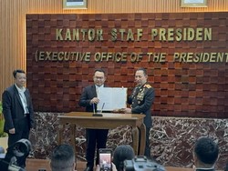 Jalani Sertijab, Jenderal Listyo Sigit Prabowo Resmi Bertugas Sebagai KSP