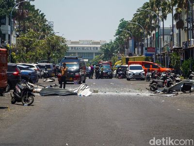 Dampak Ledakan Gas di Ruko Pakuwon City Surabaya