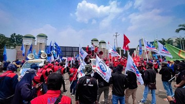 Polda Metro Jaya Apresiasi Massa Buruh, Aksi di DPR Berjalan Tertib