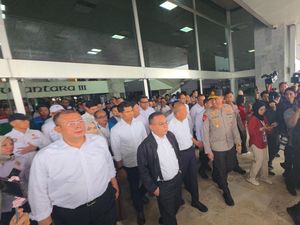 Kapolri Temui Massa Buruh, Apresiasi Aksi di Depan DPR Aman dan Tertib