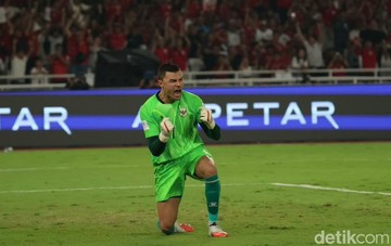 Maarten Paes Amankan Poin, Emil Audero Tuntaskan dengan Trofi